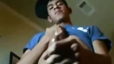 Handsome Twink Gives an Amateur Solo Cum Show on Live Cam