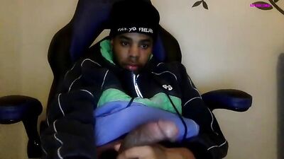 Young and Wild: Black Amateurs Masturbating and Cumming Live on Webcam