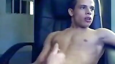 Hands Off! The Twink Cum Machine Goes Wild on Live Cam
