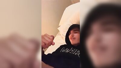 Self-Cumming Jack Enjoys a Mouthful of Semen - A Blowjob Experience