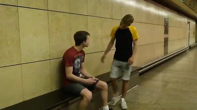 Straight Guys Giving Bareback Handjobs & Blowjobs (Cum Home With Me)