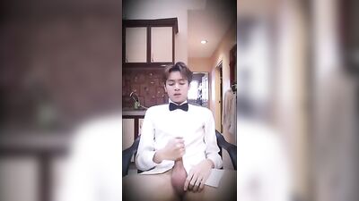 Bulging balls! Sizzling Asian chef in a wet t-shirt gets down and dirty