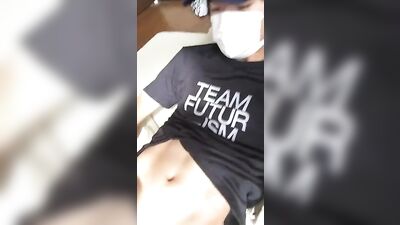 Japanese Boy Cums with Explosive Power in Amateur Solo Cumshot!