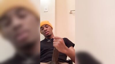 Uncut Cocktails: Black Bulls with Demarcus