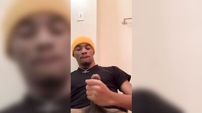 Uncut Cocktails: Black Bulls with Demarcus