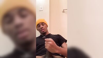 Uncut Cocktails: Black Bulls with Demarcus