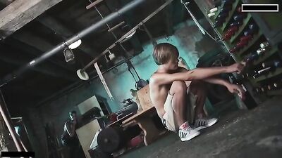 Barebacking with Kinky Twinks: Wild Sexual Antics and Raw Passion