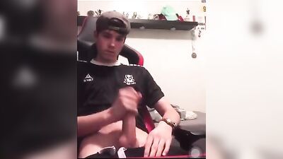 Muscular Domenic Jaxx Jerks Off a Massive Big Dick