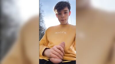 Webcam Cumshot Madness with Hot Solo Guys!
