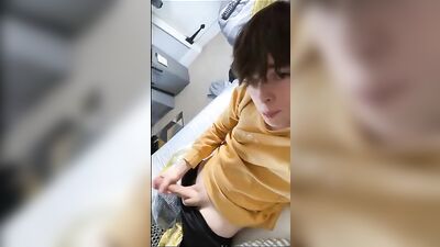 Webcam Cumshot Madness with Hot Solo Guys!