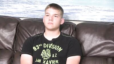 Young and Curvy - A Hand Job that Ends in a Hot Cumshot!