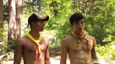 Explosive Threesome: Asian Bareback Twink Fucks Outside in the Open Air
