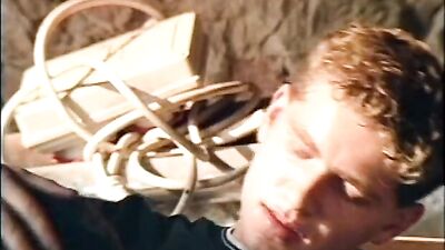 Hands-On, Jaw-Dropping Action!: Rubax Video - Der Stosstrupp