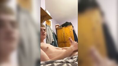 Web-Cam Solo Cumshots with Hot Gay Friends: Look Out, Im Cumming!