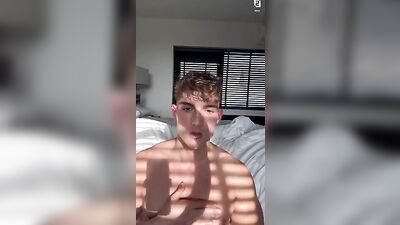 Young Bodybuilder Masturbates in Front of the Camera
