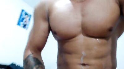 Young stud bareback blowjob on amateur webcam