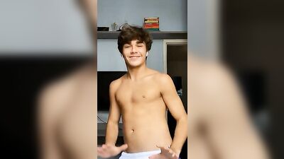 Young TikTok Dancer Gets Naked on Live Web Cam Show