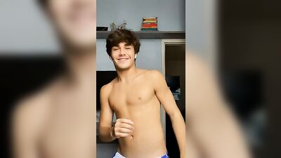 Young TikTok Dancer Gets Naked on Live Web Cam Show