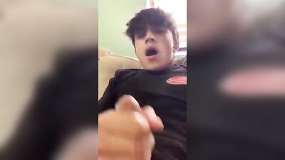 Young Man Ejaculates in a Flash! Hands-Free, Live from His Bedroom