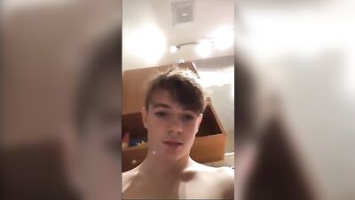 Golden Showers and Cumming on Cam - Fetish Webcam Solo!