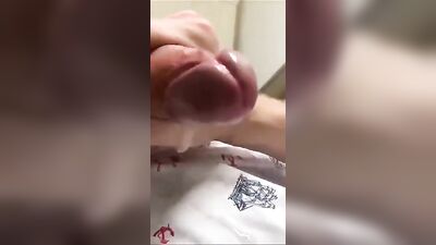 Webcam Twink Gives Himself a Hand Job and Cums Hard