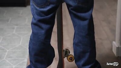 Two Friends Flip-Flopping on the Bed Have Hot Man-on-Man Action in Their Home Theatre Room