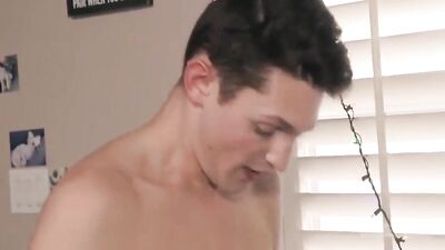 Gay threesome friends go wild in homemade sex show