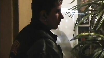 Gay 80s Classic: Wild Schwaenze