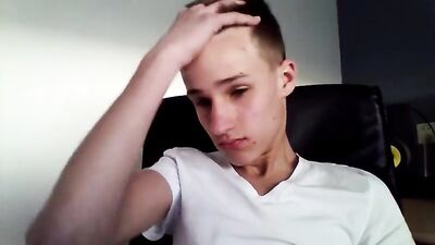 Webcam Twink Solo: Skyping with a Skinny Boy