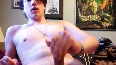 Webcam Teens in a Hurry - Amateur Solo Cam Show with a Twinky Twist!