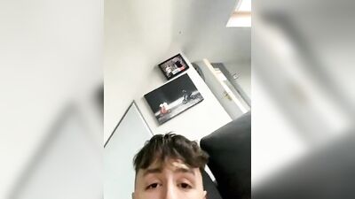 Young Irish Stud on Amateur Live Cam