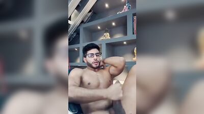 Straight-acting stud spills his load in front of webcam
