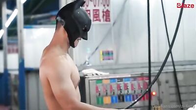 Mighty Muscle Men Barebacking at the Carwash with Cum Shot Action!