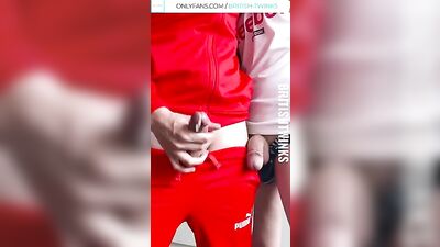 British Boy Wanks Quickly and Shoots His Load on Camera - An Unscripted Handjob!