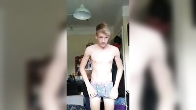 Hot Blond Twink Boy Cock Web-Cam GBT Solo Porn