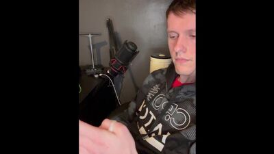 British chav masturbates to gay porn for first time this year