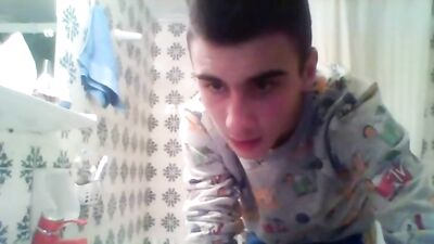 Four-handed fun with two hunks in a living room