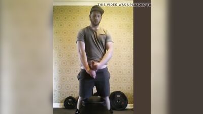 Straight webcam handjob: Rural stud shows off his big dick and shoots a load