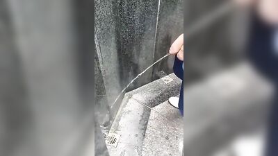 Pissing in Public - Amateur Fetish Action