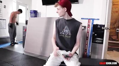 Young and Curious - Raw Action with an Older Guy at the Gym