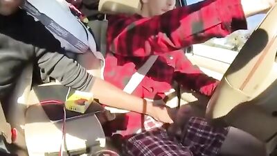 Webcam Car Sex - Action Amateurs Cumming and Hand Jobs on the Road!