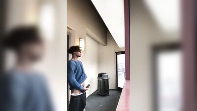 Twink Risk Taking a Chance on Public Cumming