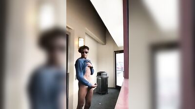 Twink Risk Taking a Chance on Public Cumming