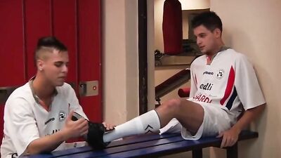 Bareback Twink Threesome: Lockerroom Action with Cumshots and Handjobs