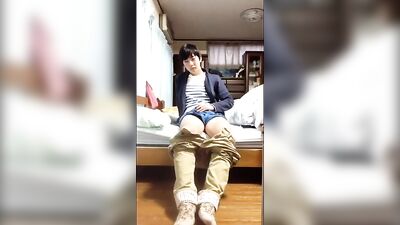 Japanese Boy in Action with a Thick Load of Cum! - Amateur Asian Solo Cum Shot