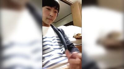 Japanese Boy in Action with a Thick Load of Cum! - Amateur Asian Solo Cum Shot