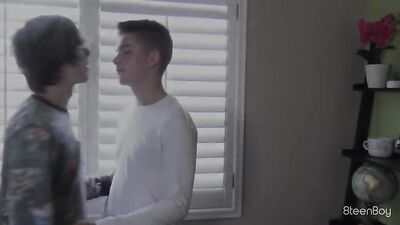 Bareback Twink Sex Show Flip-Flops and Lovers Fucking: A Night of Action and Adventure