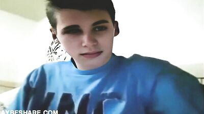 UNC Student Brings His Frat Bros to Cum in a Webcam Show Featuring AI Enhancements - Twinky Brunette Solo