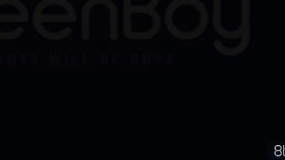 Twin Twink Bareback Sex Show on the Beach