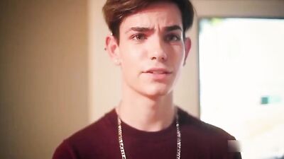 Friends With Benefits Flip Flop Their Way to a Hot and Steamy Threesome